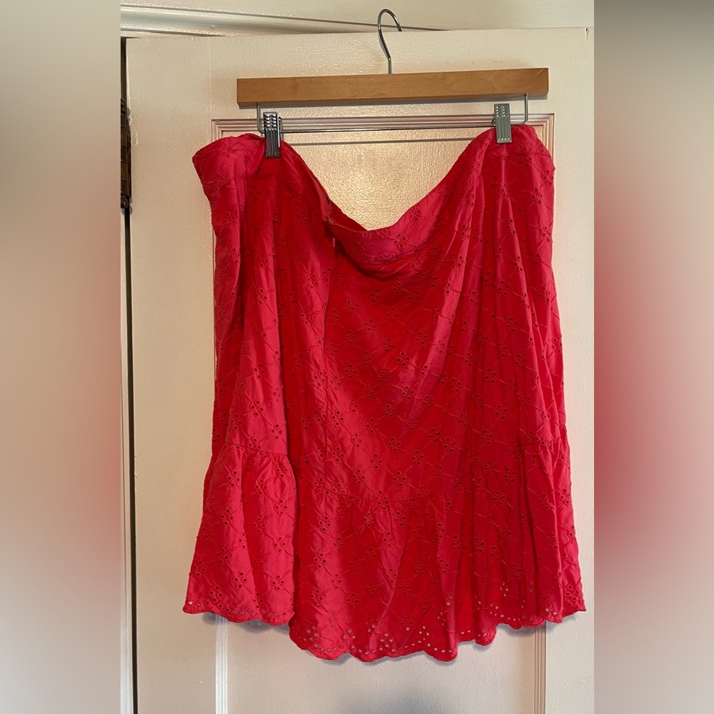 LOFT Plus Red Eyelet Skirt — Size 20 - Picture 6 of 6